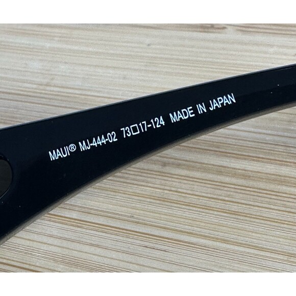 RARE Maui Jim Offshore MJ 444-02 Sunglasses 73-17-124 Gloss Black Wrap Japan - Picture 16 of 16